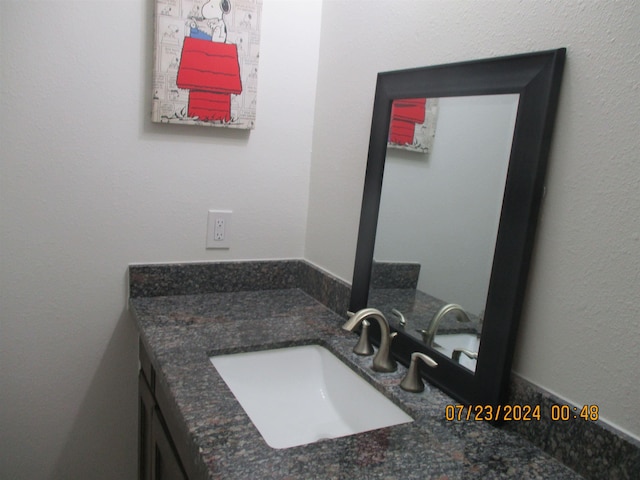 4375 Oak Dr, Vidor, TX 77662 - bathroom with vanity