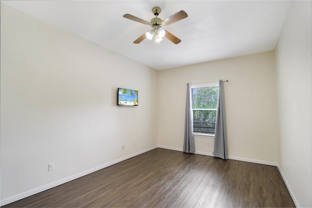 465 Lytton Dr, Vidor, TX 77662 - spare room featuring wood finished floors and a ceiling fan