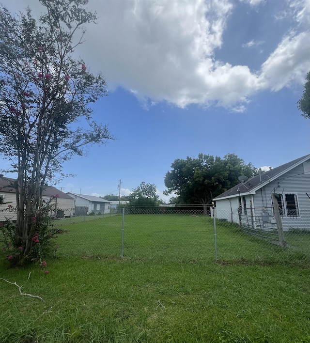 3436 26th St, Port Arthur, TX 77642 - photo 2