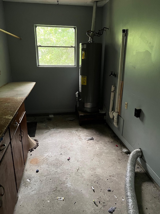 3848 Wentworth Ave, Port Arthur, TX 77642 - laundry area featuring water heater
