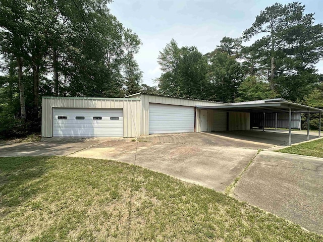 garage featuring a garage