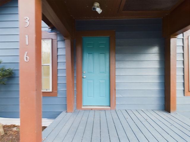 view of property entrance