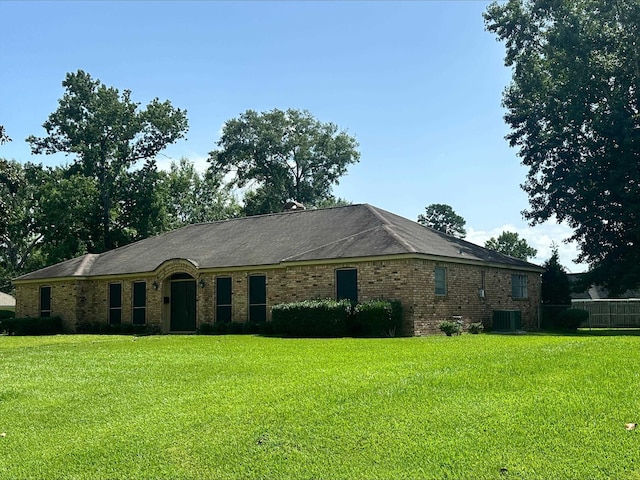 2408 Country Club Dr, Orange, TX 77630 - photo 1