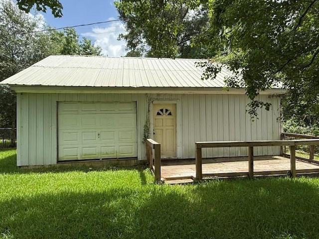 9325 Bamboo Ln, Beaumont, TX 77708 - view of garage