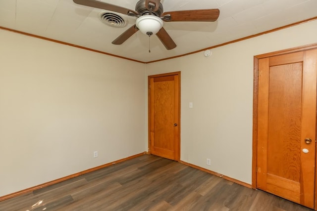 3012 Berry Ave, Groves, TX 77619 - empty room with wood finished floors, ornamental molding, ceiling fan, and a smoke detector