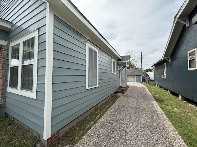 view of home's exterior
