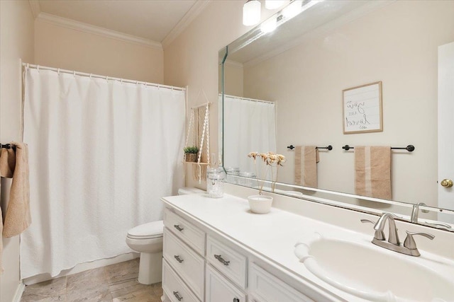 bathroom with a shower with curtain, crown molding, vanity, and toilet