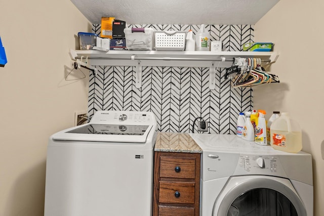 103 Read St, Silsbee, TX 77656 - laundry area featuring laundry area and washing machine and clothes dryer