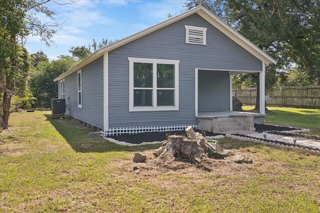 305 Rhode Island St, Orange, TX 77630 - photo 3