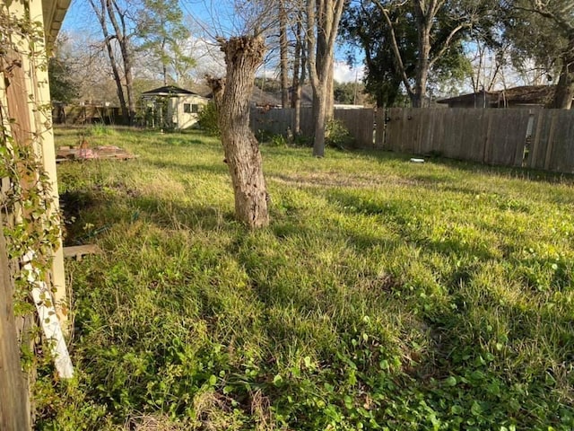 175 W Hartel St, Sour Lake, TX 77659 - photo 9