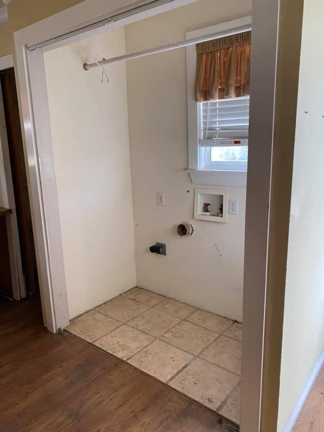 175 W Hartel St, Sour Lake, TX 77659 - photo 4