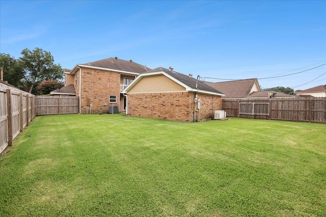807 S 5th 1/2 St, Nederland, TX 77627 - photo 30