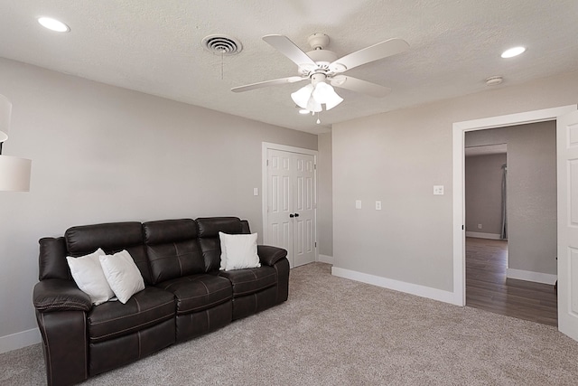 524 27th St, Nederland, TX 77627