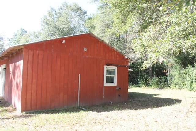 view of outdoor structure