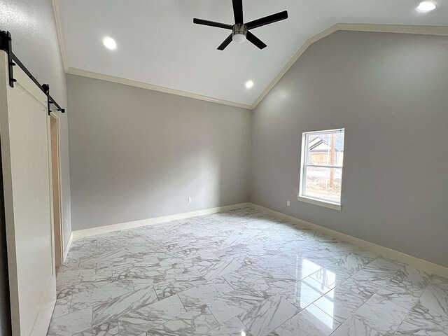 bathroom featuring tiled shower / bath