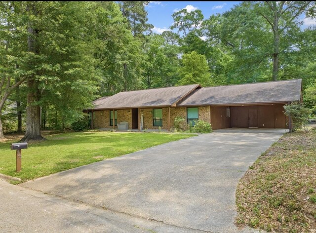 920 Richardson Dr, Jasper, TX 75951 - photo 1