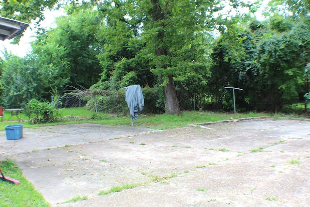 3575 Magnolia Ave, Beaumont, TX 77703 - view of patio / terrace