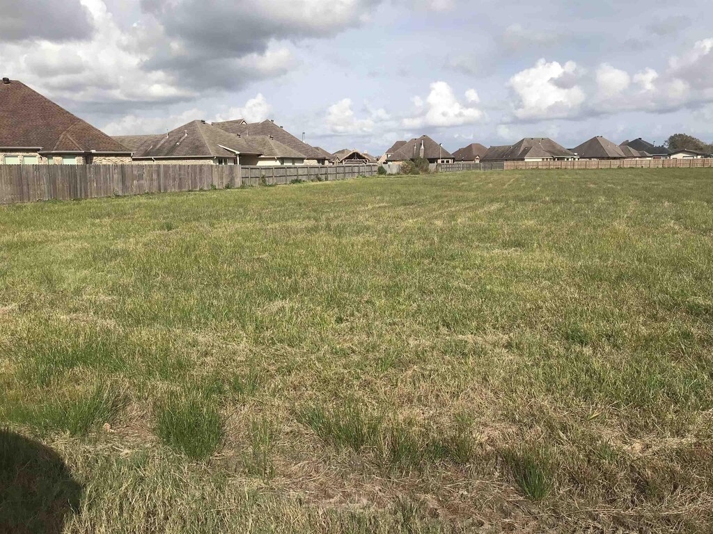 8415 Holmes Rd, Nederland, TX 77627 - photo 2