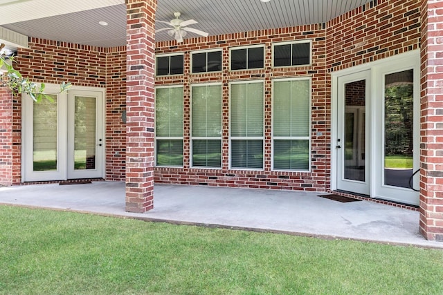 view of patio / terrace with ceiling fan