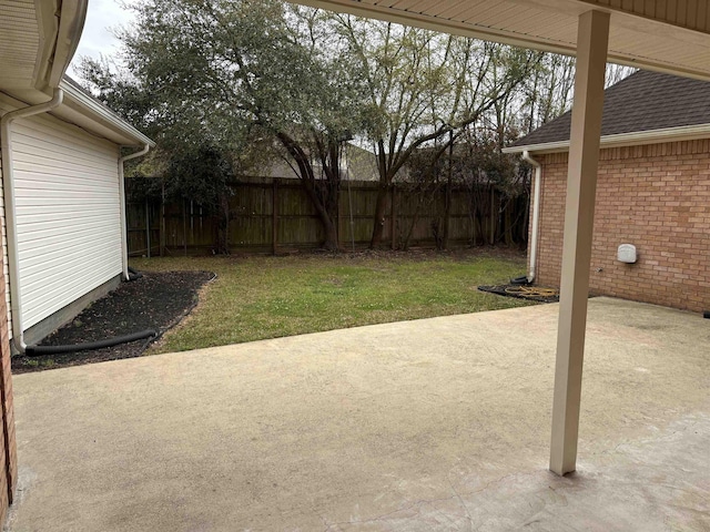 1470 Sheridan Ln, Beaumont, TX 77706 - view of yard featuring a patio
