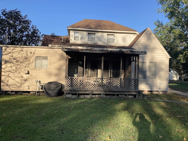 2515 Glenwood Dr, Port Arthur, TX 77642 - back of house with a yard