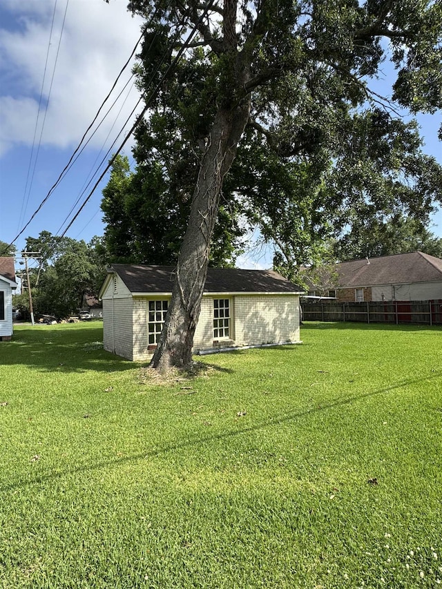2515 Date St, Port Arthur, TX 77642 - view of yard