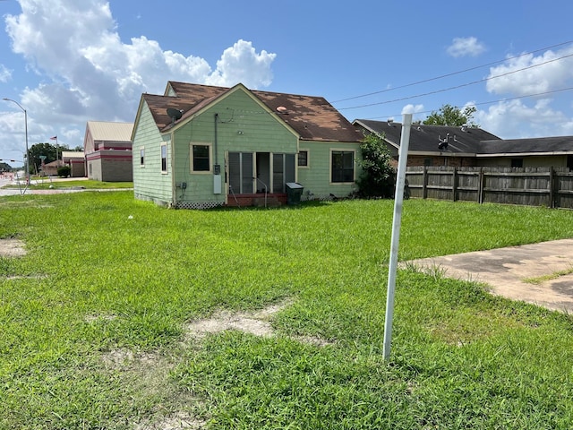 2849 12th St, Port Arthur, TX 77642 - back of property