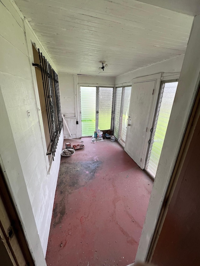 2849 12th St, Port Arthur, TX 77642 - view of unfurnished sunroom
