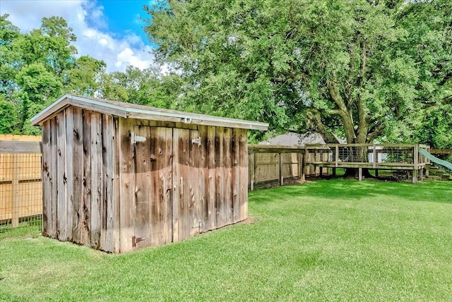 109 Twin Pines Cir, Beaumont, TX 77705 - view of yard with a wooden deck