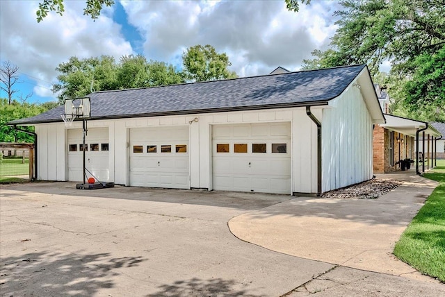 109 Twin Pines Cir, Beaumont, TX 77705 - view of detached garage