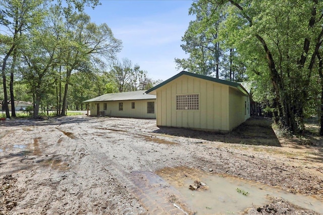 42252 State Highway 87, Orange, TX 77632 - view of side of property