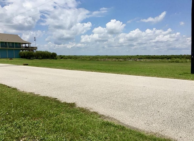 Listing photo 2 for 1170 Lagoon Dr, Crystal Beach TX 77650