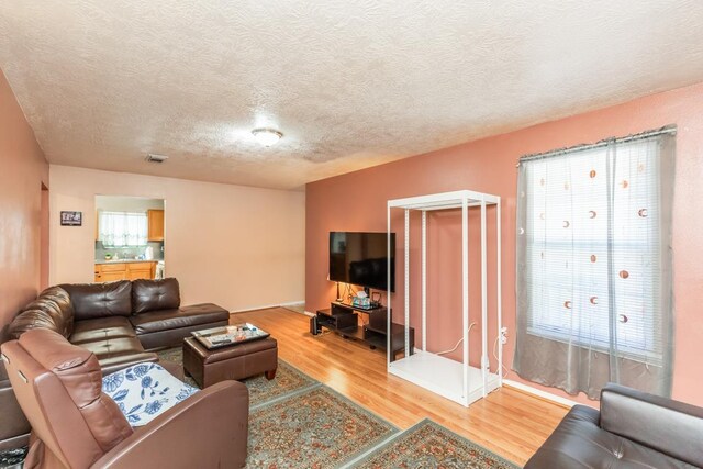 1007 Ewing St, Beaumont, TX 77701 - photo 17