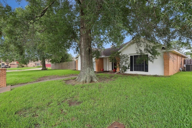 1120 Meadowvale Dr, Beaumont, TX 77706 - view of yard