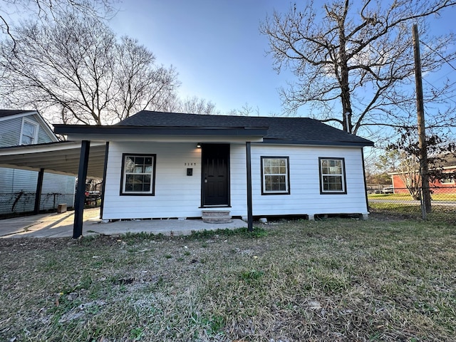 view of front of home with a front yard