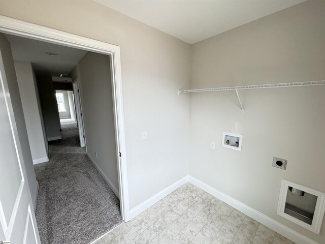 unfurnished room with carpet flooring