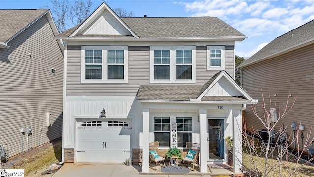 view of front of property featuring a garage