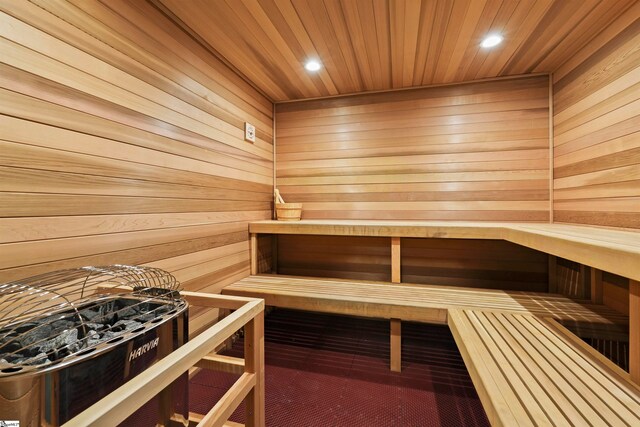 view of sauna / steam room