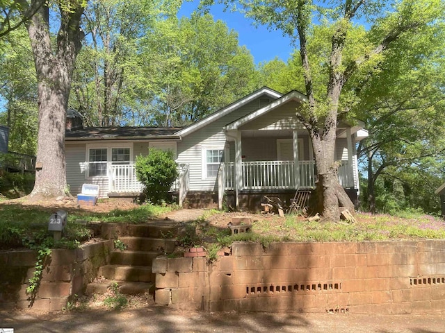 view of front of home featuring a porch