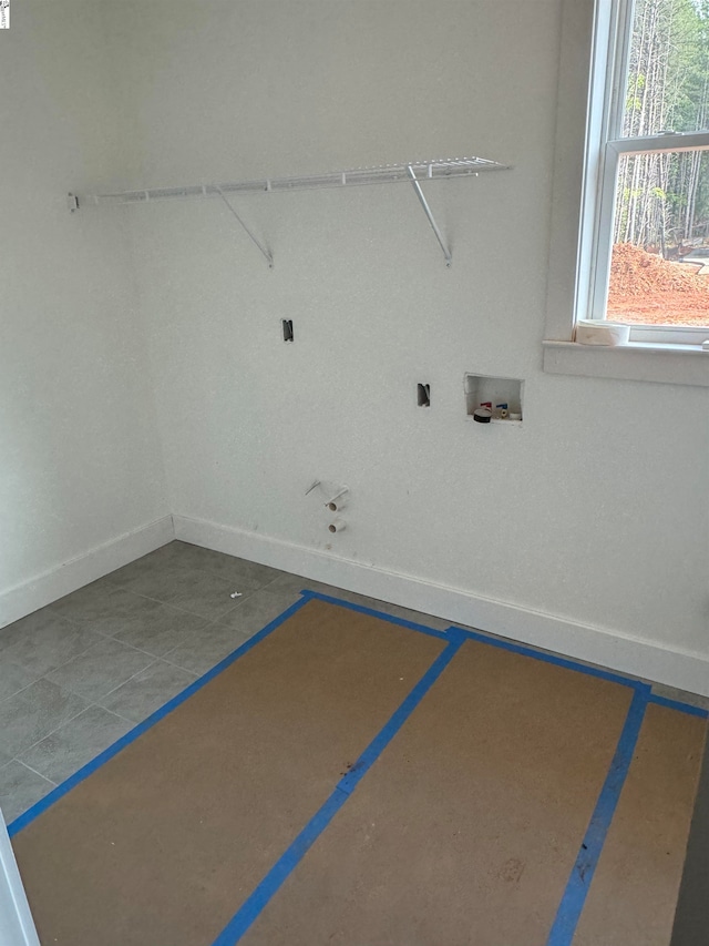 laundry room with washer hookup