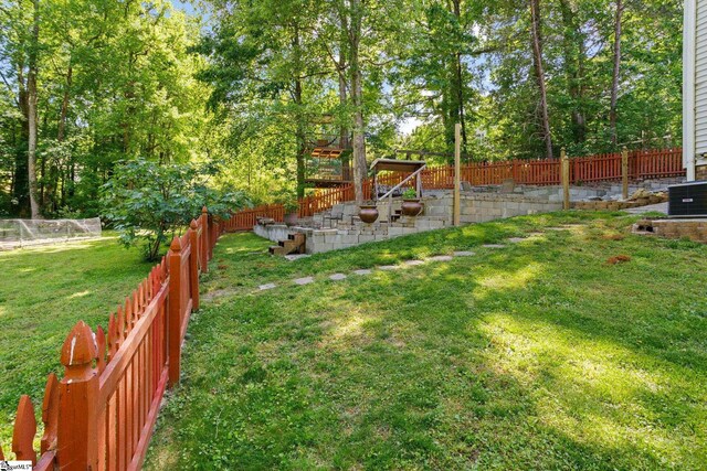 view of yard with a patio