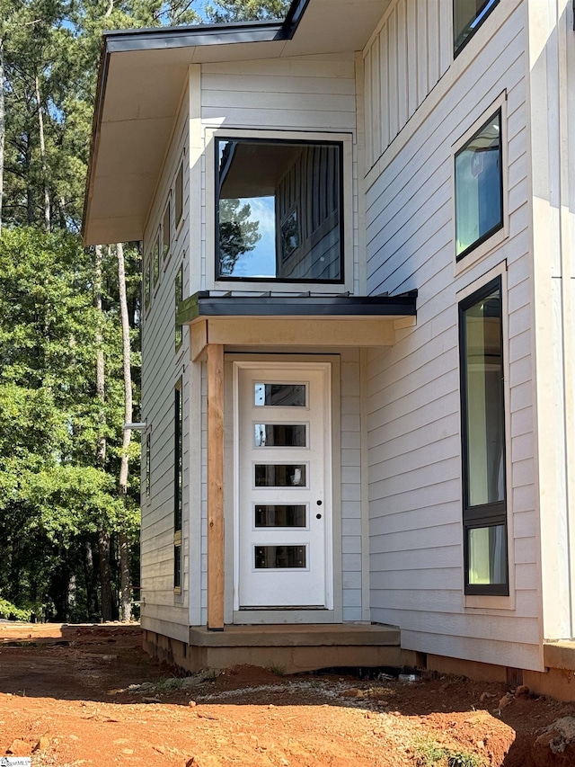 view of property entrance