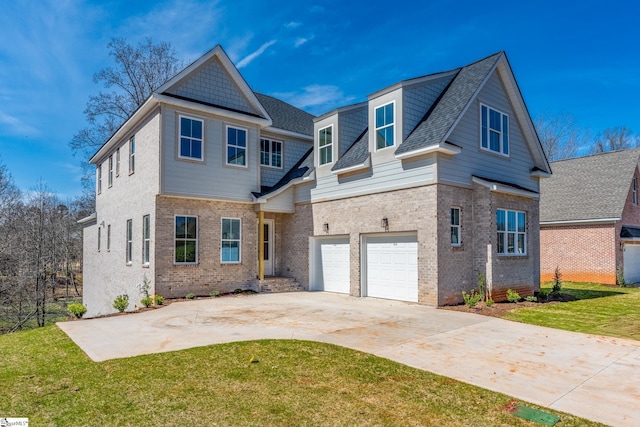 view of front facade featuring a front yard and a garage