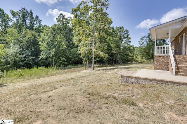 view of yard with a patio