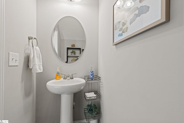 bathroom featuring sink