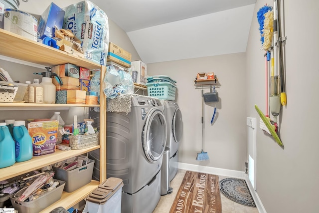 laundry room with washing machine and clothes dryer