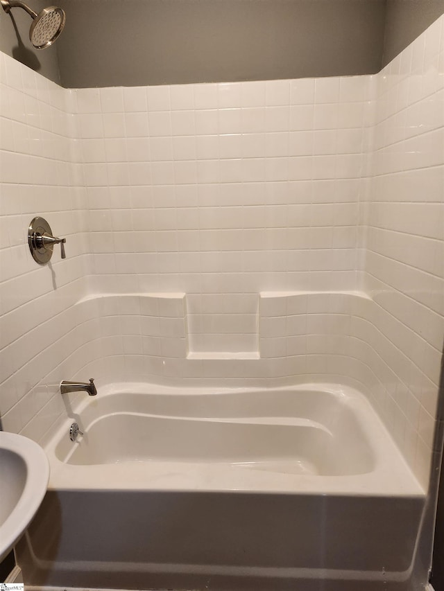 full bath featuring tub / shower combination