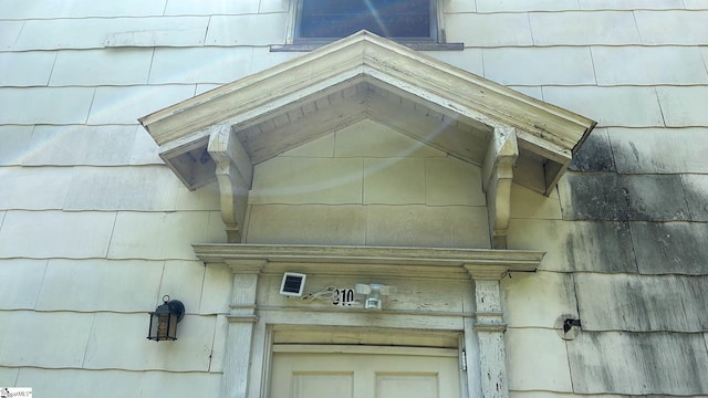 view of exterior details