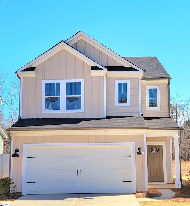 view of front facade featuring a garage