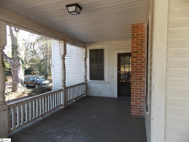 view of patio / terrace with covered porch